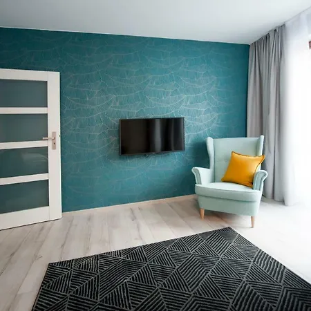 Very Berry - Maratonska 3 - Business Apartment, Garden, Check In 24h Hotel Poznań