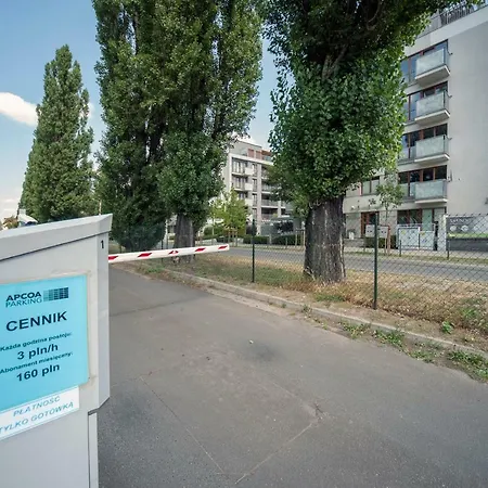 Very Berry - Maratonska 3 - Business Apartment, Garden, Check In 24h *