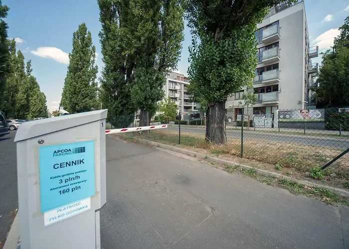 Very Berry - Maratonska 3 - Business Apartment, Garden, Check In 24h *